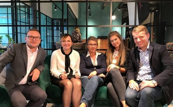 udział statystów w sesji zdjęciowej w Łodzi