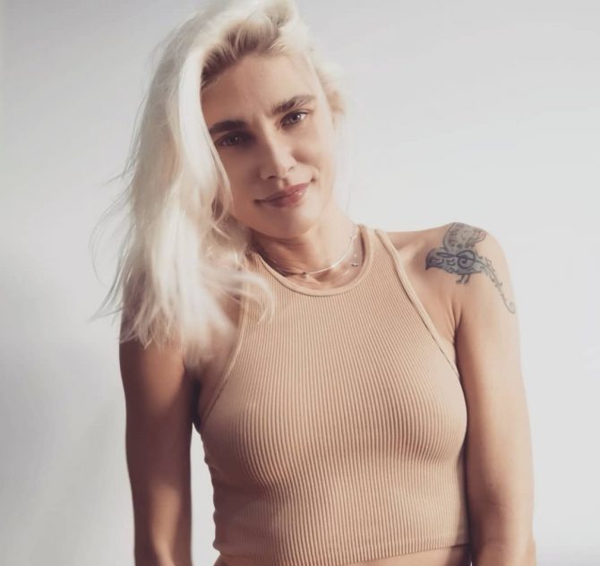 Iwona P. - agencja statystów 2