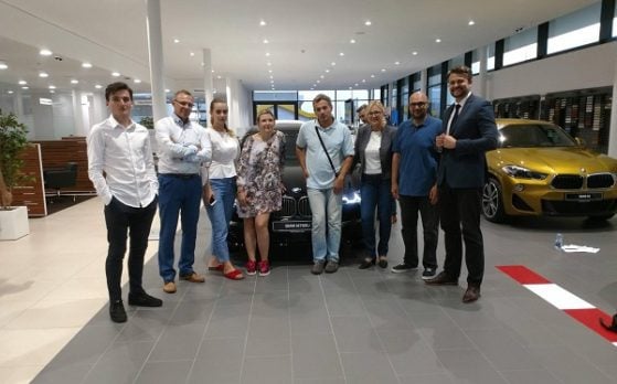 epizodyści i statyści na planie zdjęciowym