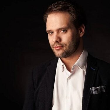 Szymon R. - agencja hostów