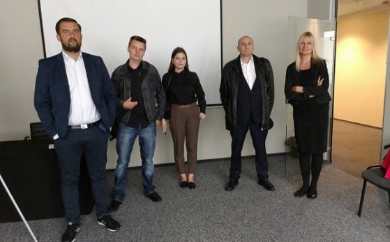 Statyści właściciele firm na warsztatach