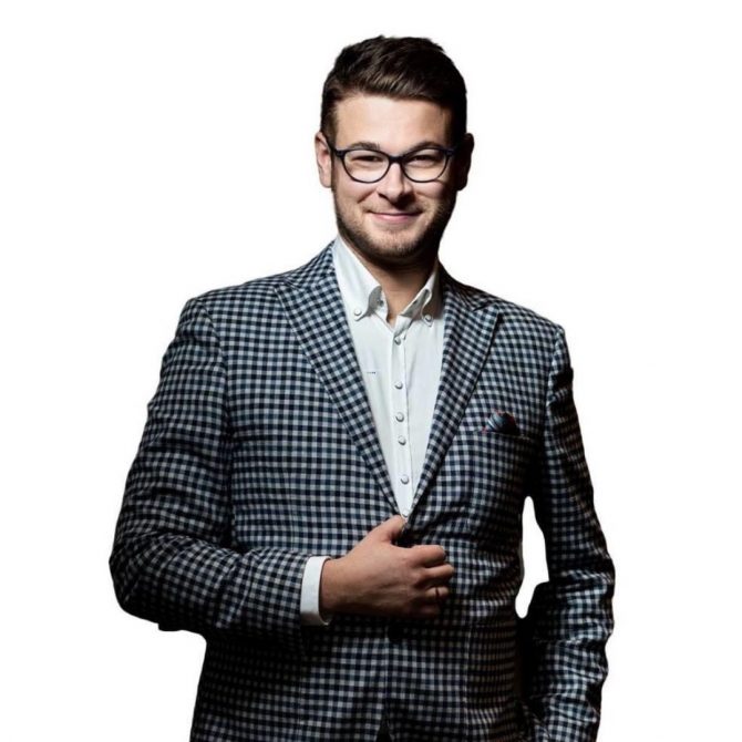 Tomasz D. - agencja statystów
