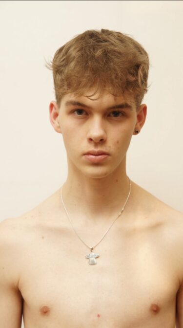 Denis R. 1