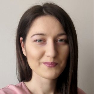 Agata B. - agencja statystów