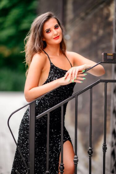 Aneta T. 6