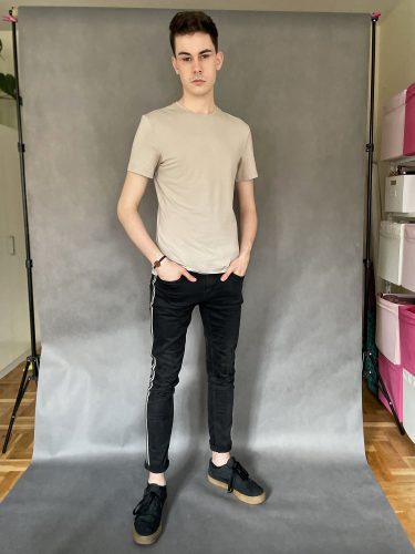 Bartosz B. 18