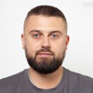 Cezary M. - agencja statystów
