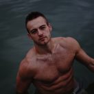Alan R. 4