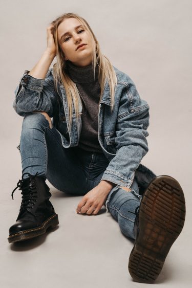 Adrianna K. 6
