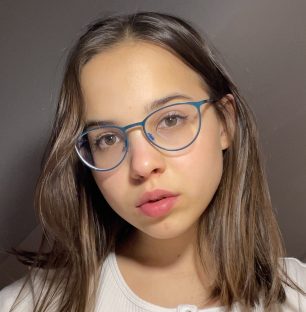 Adrianna G. - agencja statystów