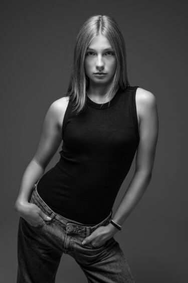 Karina J. 6