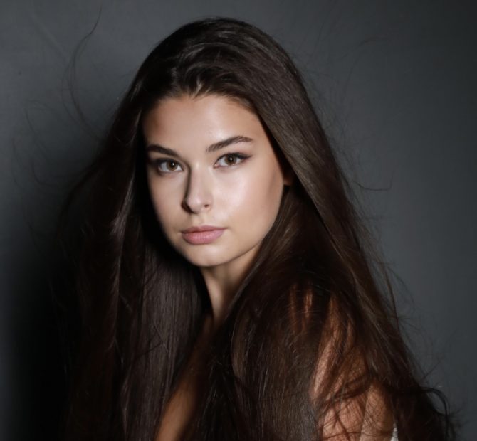 Julia M. - agencja hostess