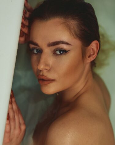 Natalia W. 18