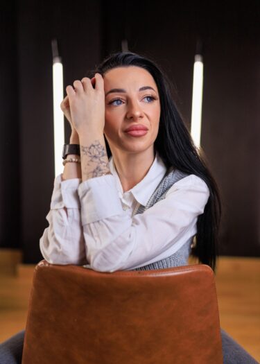 Yuliia B. 2