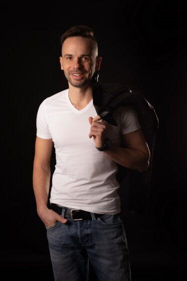 Wojciech B. c8