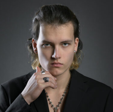 Olaf S. - agencja hostów