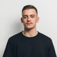 Mikołaj J. - agencja statystów