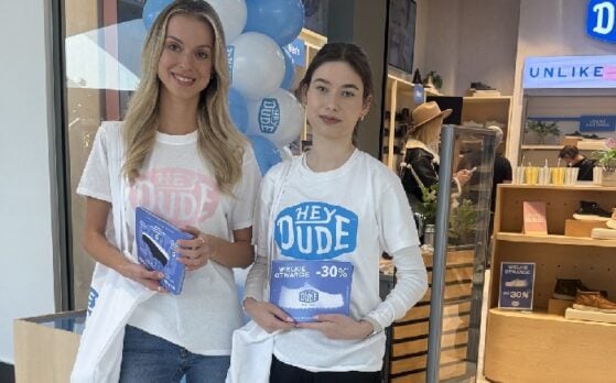 udział hostess w promocji