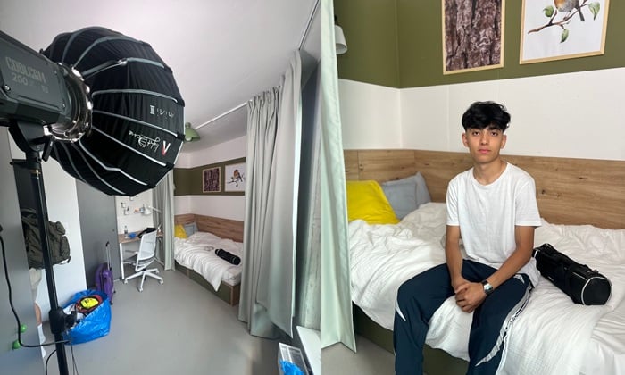 udział epizodysty w planie i na sesji fotograficznej
